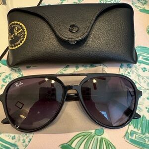 Ray-Ban RB4376 sunglasses